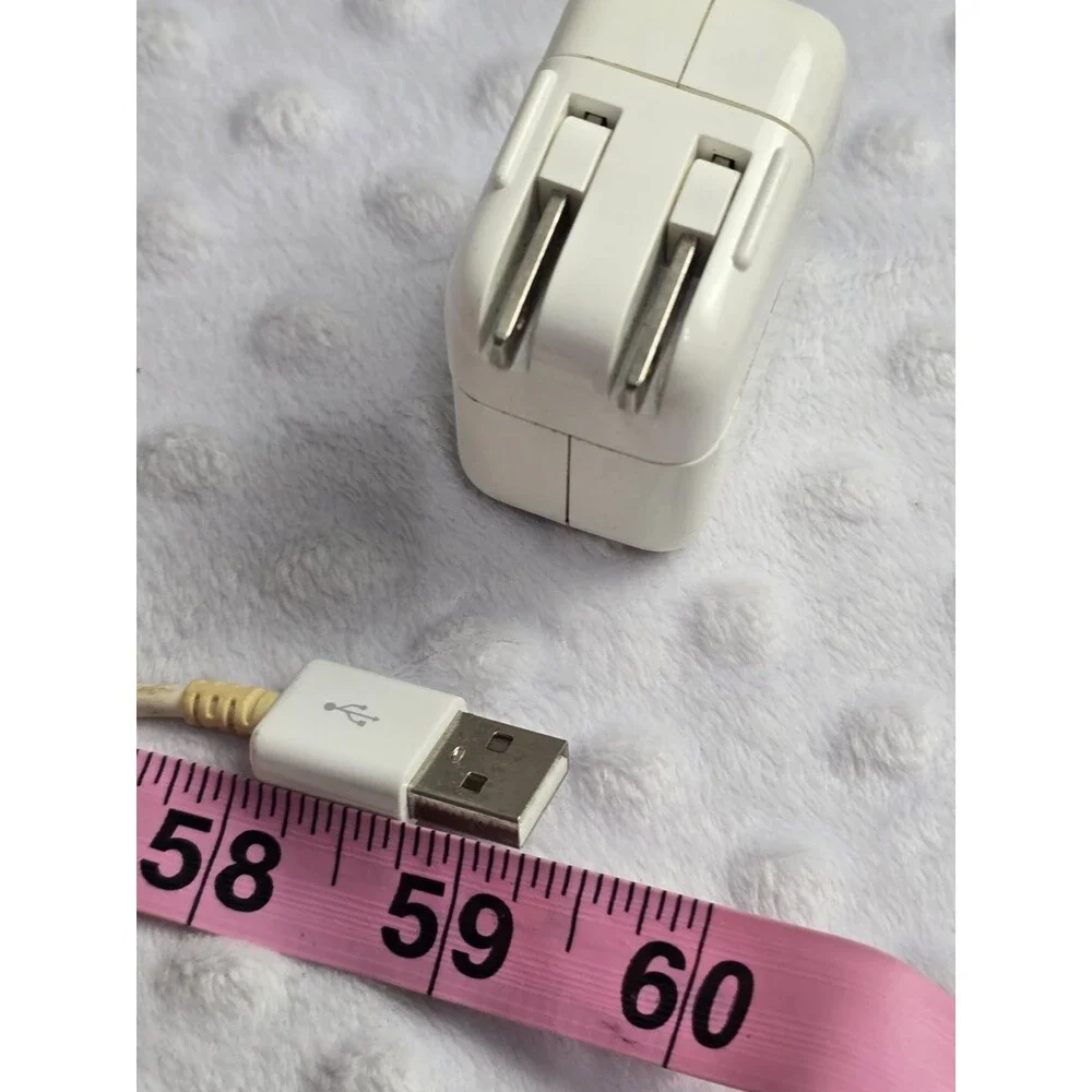 Original Apple 12W Wall Charger And 1M Lightning to USB Cable iPad's & iPhone